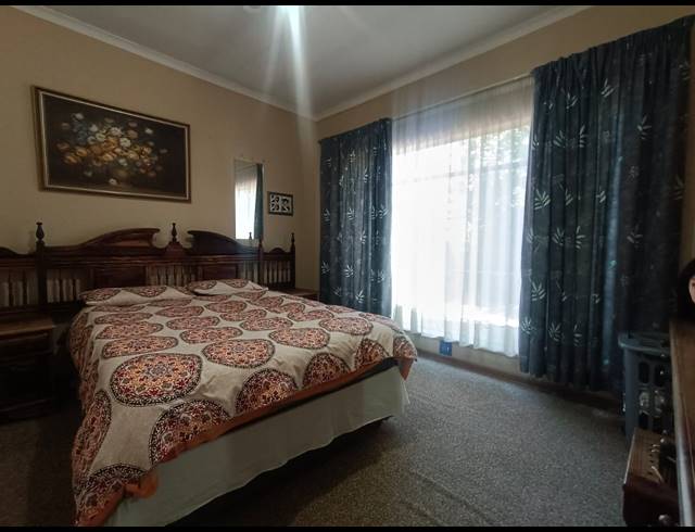4 BEDROOM HOUSE FOR SALE IN VANDERBIJLPARK SE 3